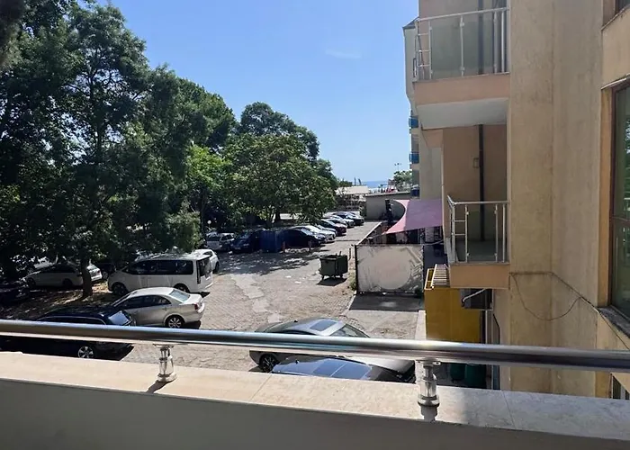 золотой болгарии Апартаменты *